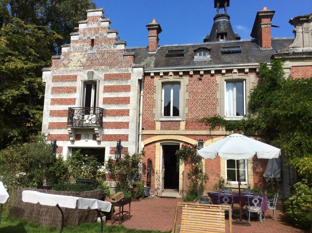ベルトルヴィル・サン・トゥーアン シャトー ド ベルトルヴィール Bed & Breakfast エクステリア 写真