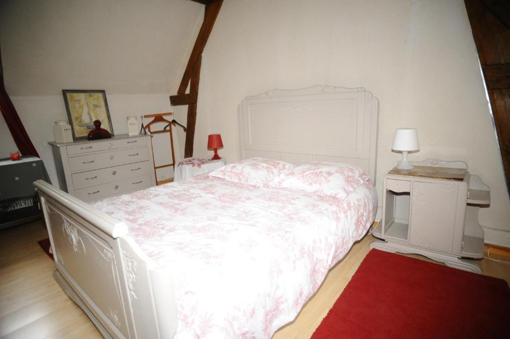 ベルトルヴィル・サン・トゥーアン シャトー ド ベルトルヴィール Bed & Breakfast 部屋 写真